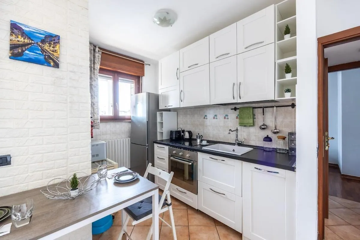 Brenta-Fondazione Prada - Free Private Parking & Terrace Apartment Milan