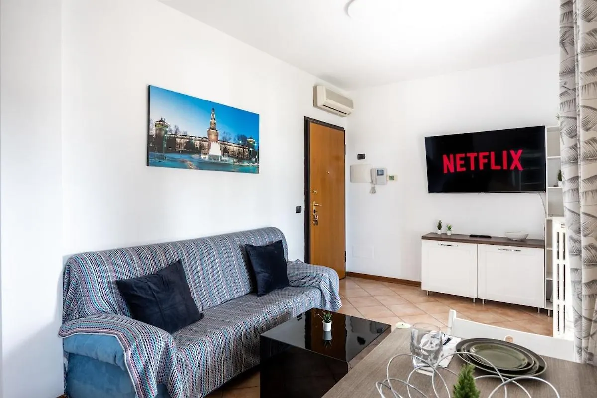 Brenta-Fondazione Prada - Free Private Parking & Terrace Apartment Milan