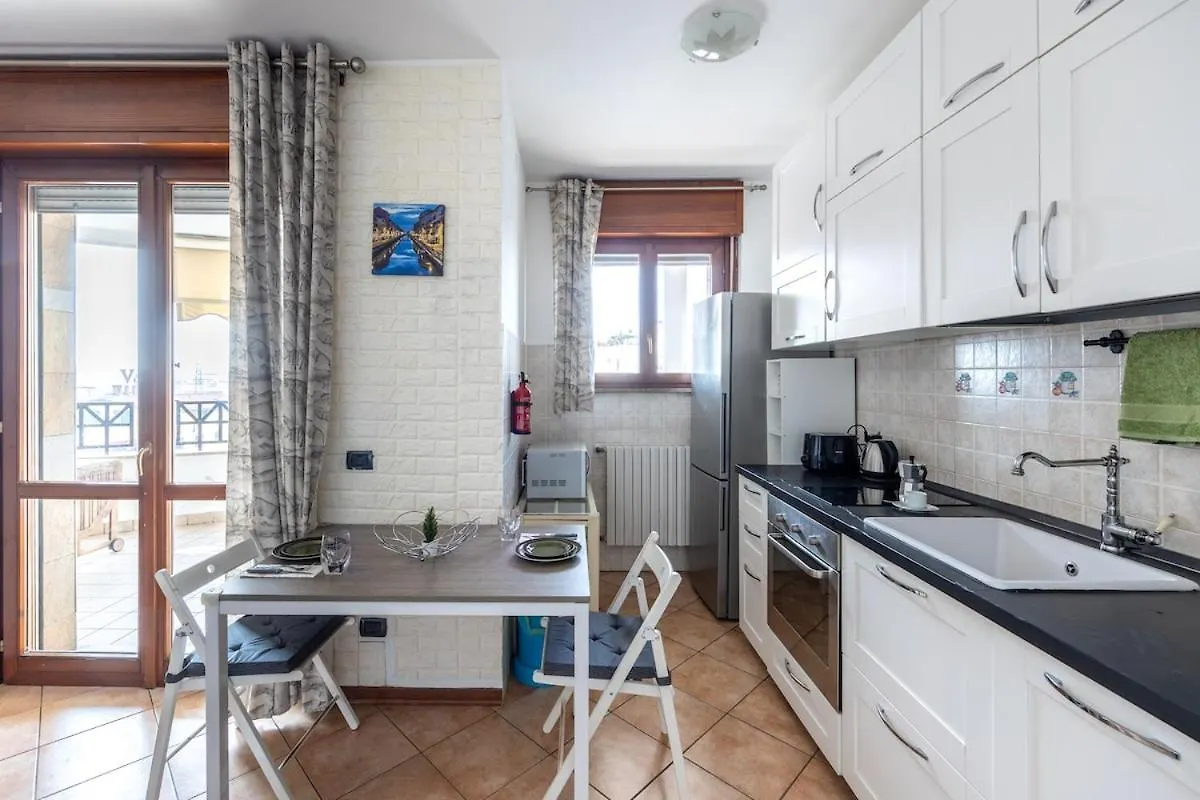 Brenta-Fondazione Prada - Free Private Parking & Terrace Apartment Milan
